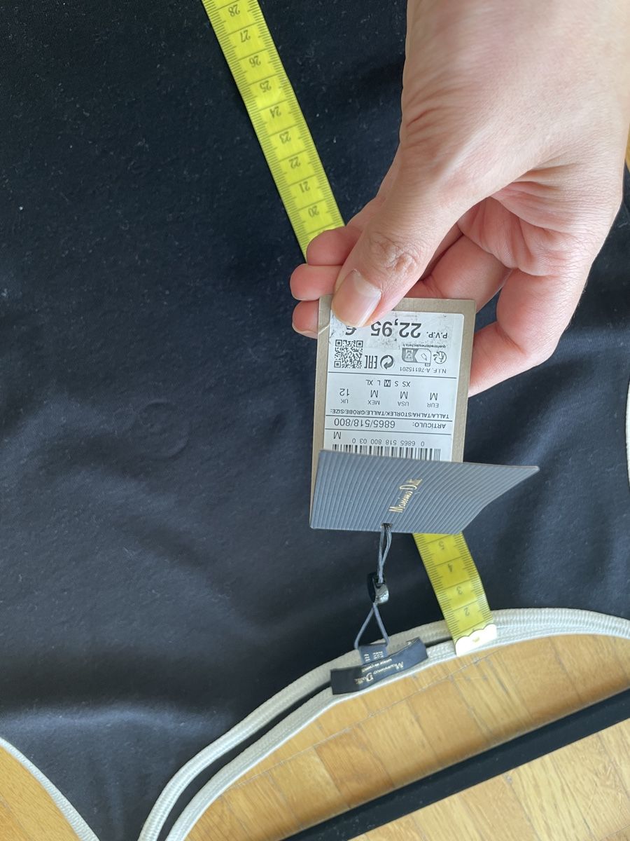 Massimo Dutti Tops: black Massimo Dutti top – Neu und originalverpackt aus Neuchatel von shi_9fzw 3