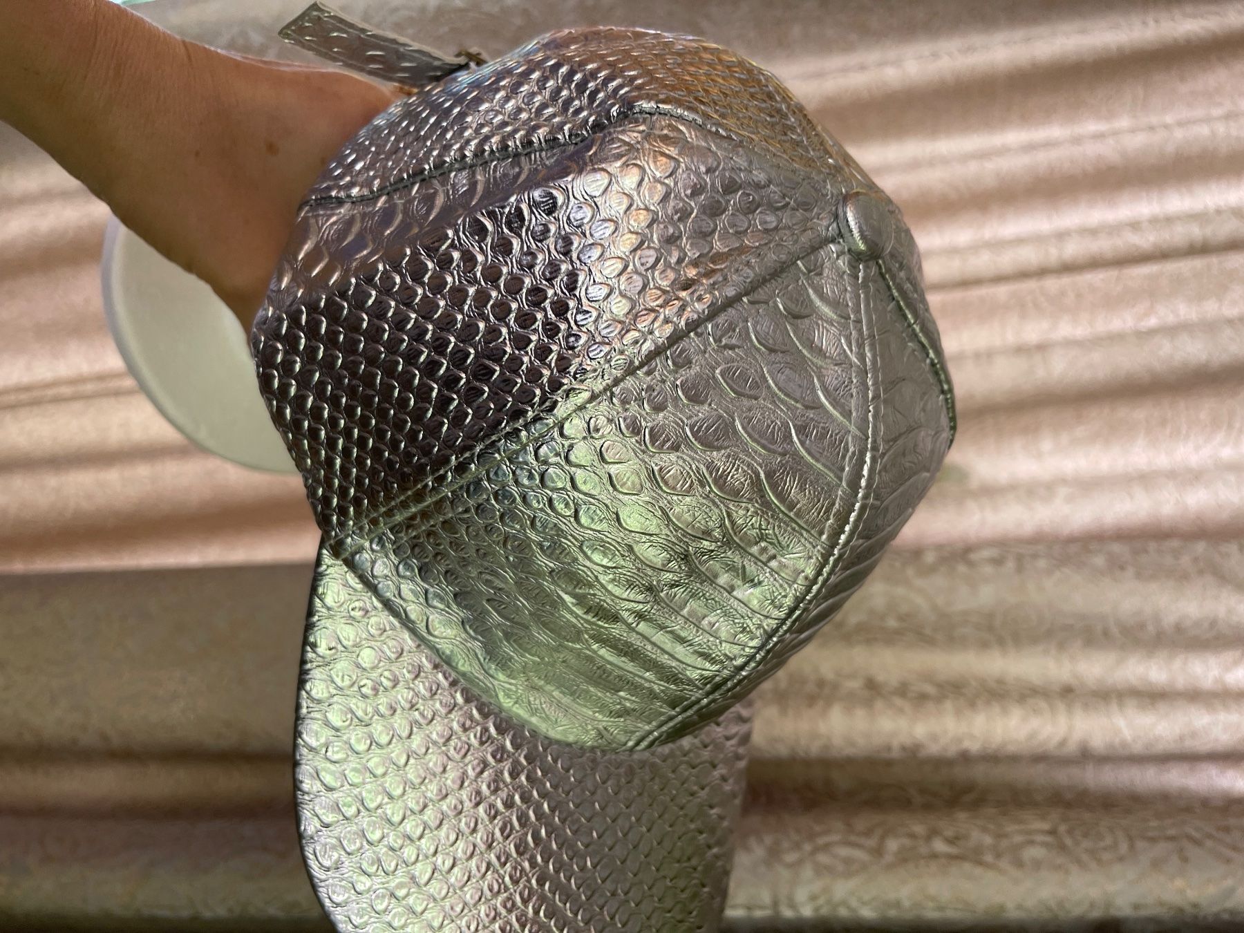 Accessori per capelli: cappello in argento con printe pitone – Nuovo e nell'imballaggio originale da Gordevio venduto da LanaZimm 2