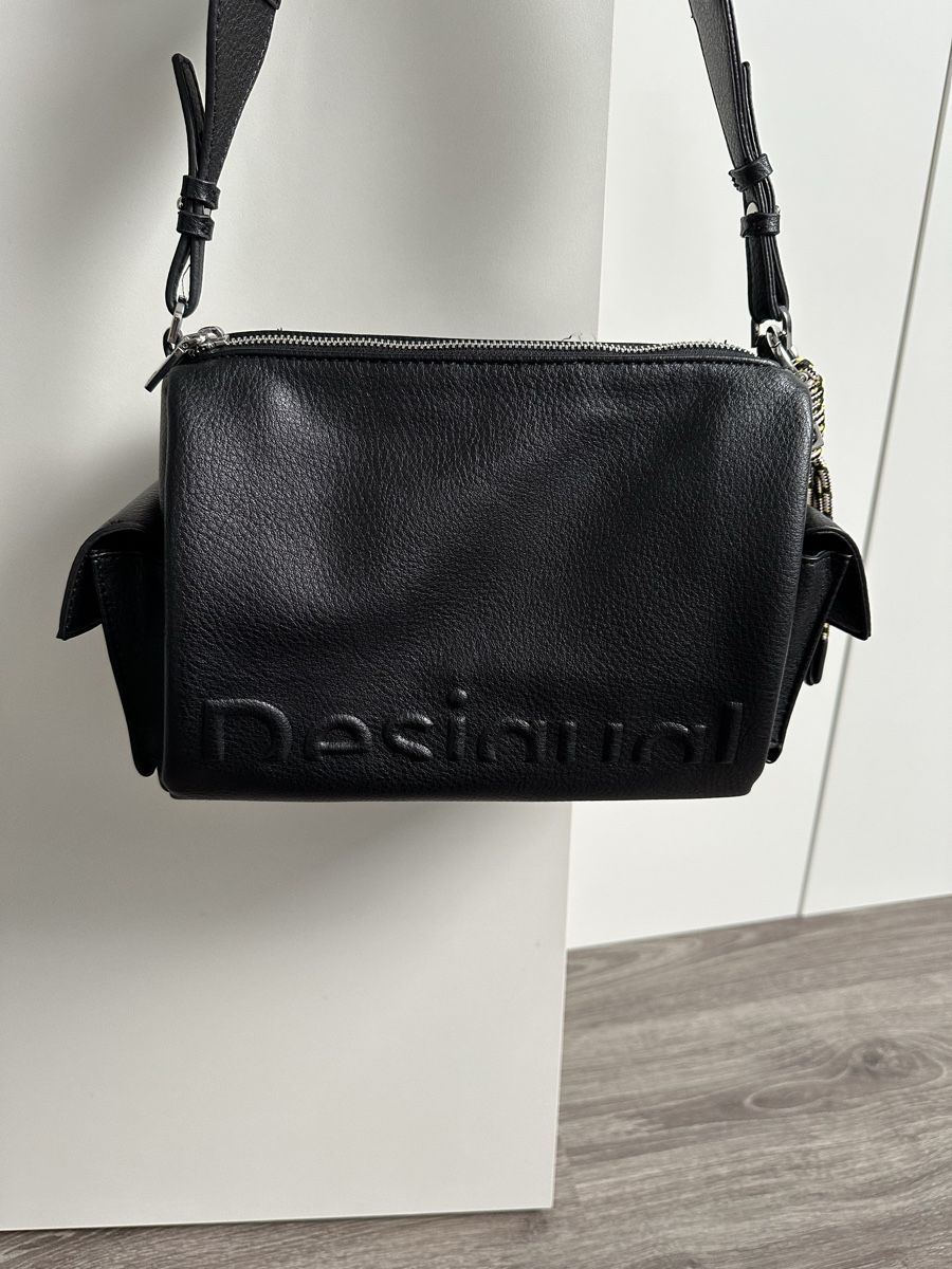 Borse da donna: Desigual Tasche – Usato da Büttikon AG venduto da labi2005 1
