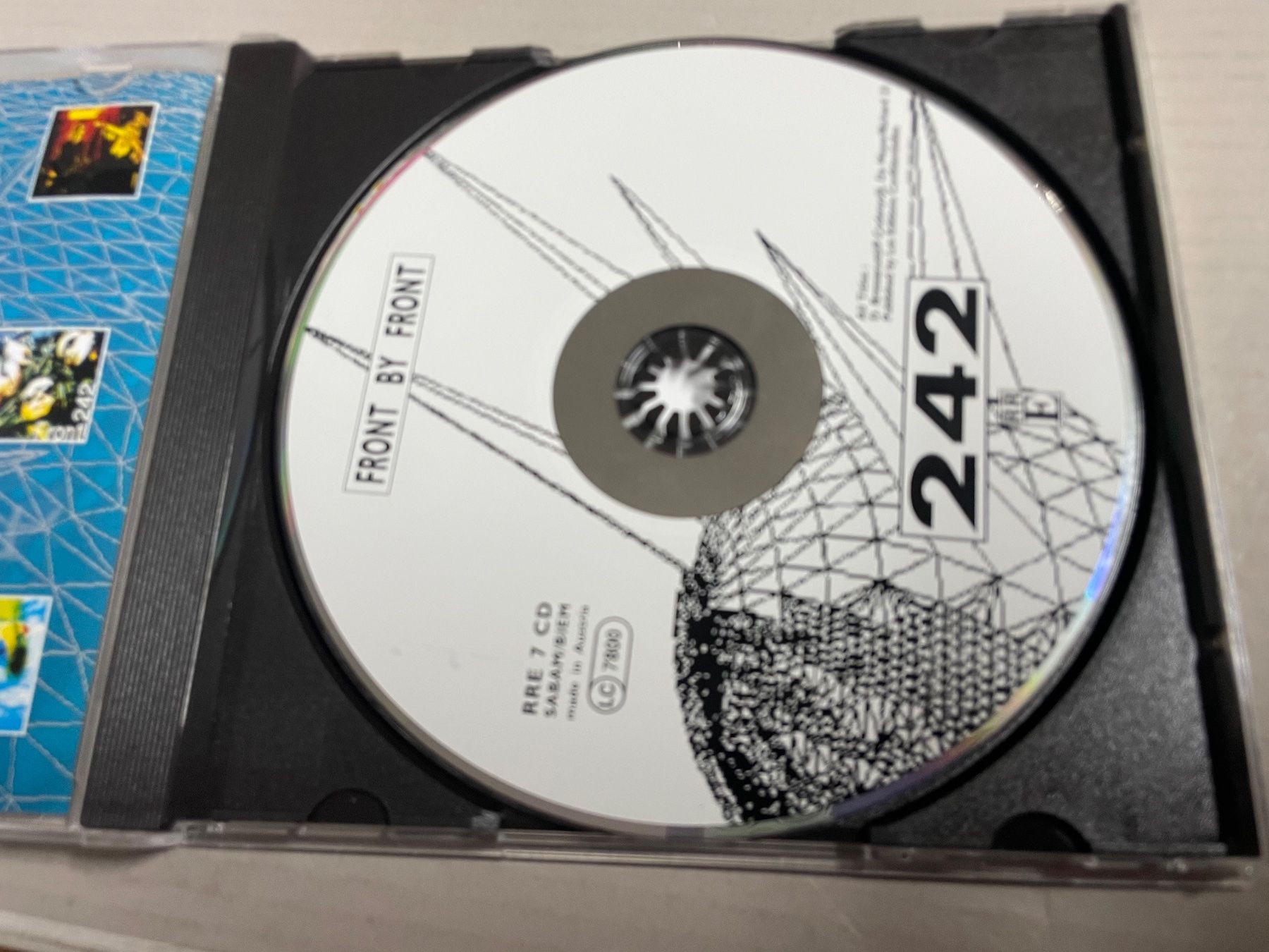CDs: Front 242 - Front by Front RAR – D'occasion à Muri b. Bern par AdidasCollector 4