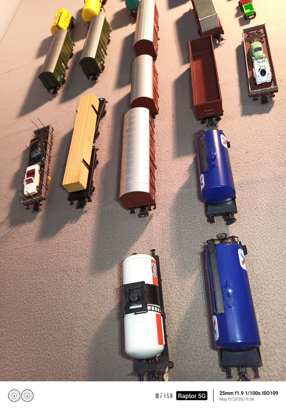 Modelleisenbahnen: H0 Modelleisenbahn Güterwagen Konvolut – Gebraucht aus Bäch SZ von inf_jgc8 1