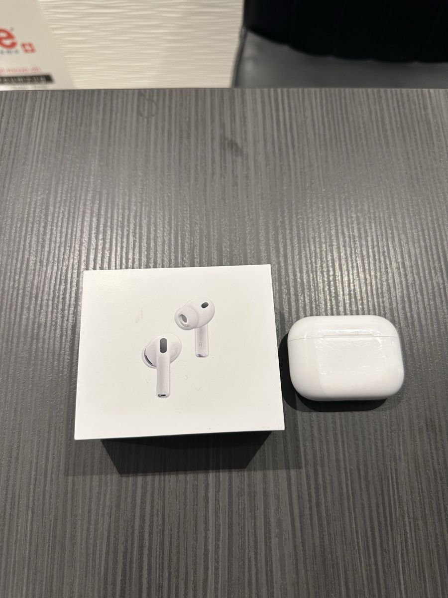 Apple Cuffie: Apple AirPods Pro 3 – Usato da Balterswil venduto da Kth_v8