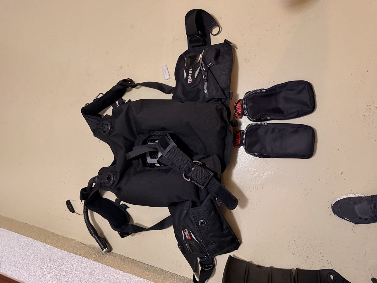 Mares Tauchanzüge: Tauchausrüstung Mares Jacket mit Flossen und Kompass – Gebraucht aus Bühler von ina_dfv6 2