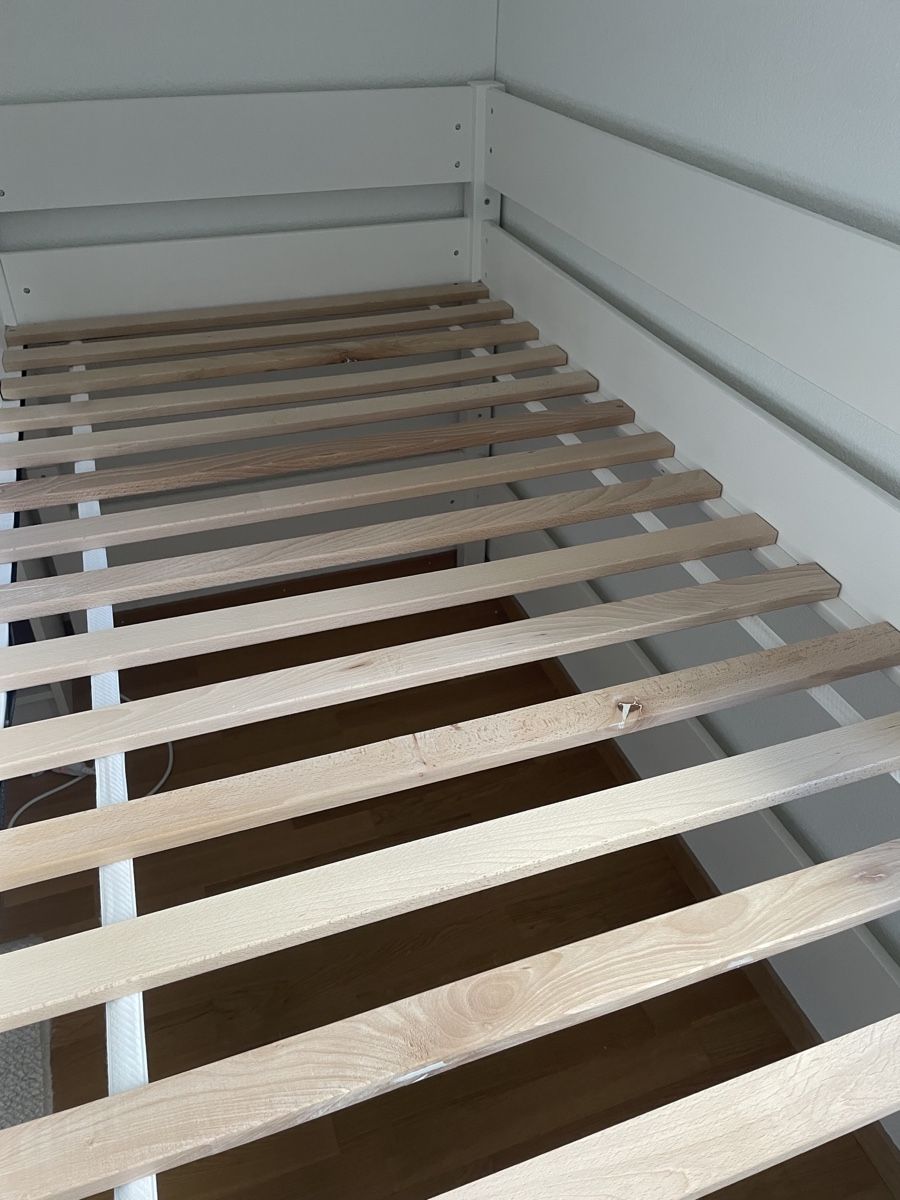 Letti: Hochbett 90cm x 200cm – Usato da Urdorf venduto da spacemetalfantasy 1