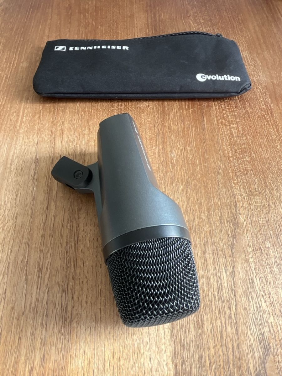 Sennheiser Microfoni: Bassdrum Mikrofon Sennheiser e602-II – Usato da Baar venduto da WOMBo 1