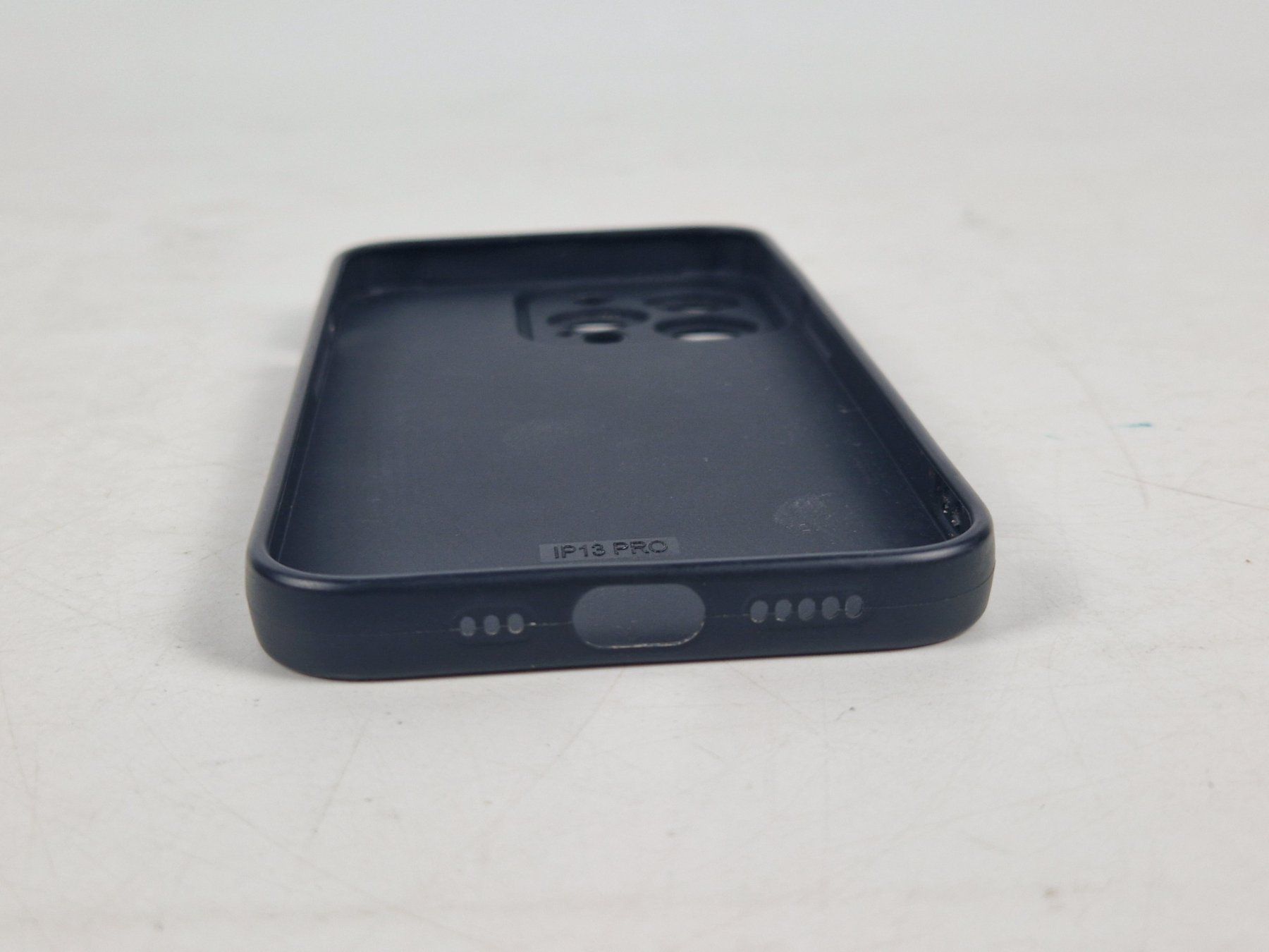 Apple Cover & Protezioni schermo: Smartphone-Hülle für iPhone 13Pro "Bierkübel" – Usato da Muhen venduto da Restwert_Muhen 2