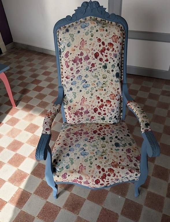 Poltrone: Fauteuil relooké style Voltaire  – Usato da Rolle venduto da geo_xl8h 1