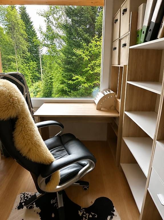 Schreibtische: Table de bureau avec étagère intégrée – Gebraucht aus Les Paccots von yul_j97h 3