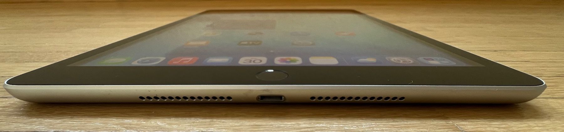 Apple Tablet PC: Apple iPad 9.Generation 64 GB spacegrau – Gebraucht aus Rüti ZH von Mazsola777 2