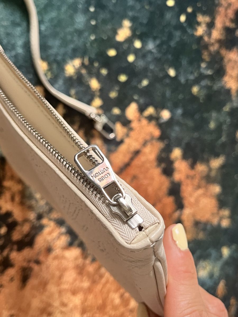 Louis Vuitton Sacs femmes: Louis Vuitton Pochette – Neuf (Voir description) à Hochdorf par Forestgreen 1