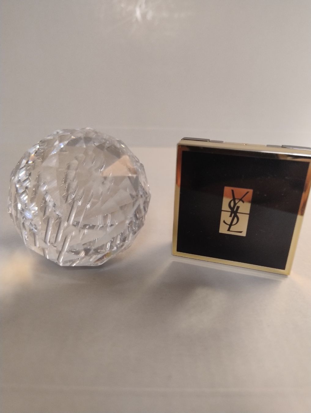 Make-up: SATIN CRUSH – Neu und originalverpackt aus Schwerzenbach von Whokamel 2