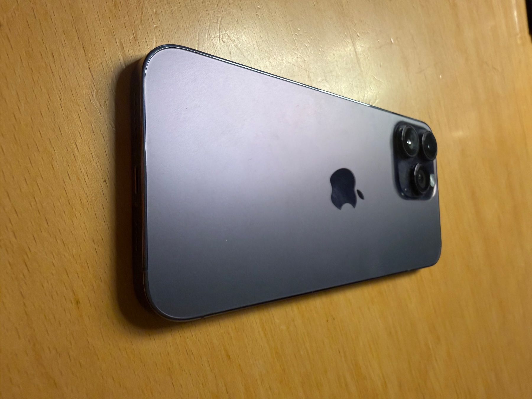 Apple Handys / Smartphones: iPhone 14 Pro MAX 256 Go violet impeccable pour Fr.1.- – Gebraucht aus Neuchatel von Bajou67 1