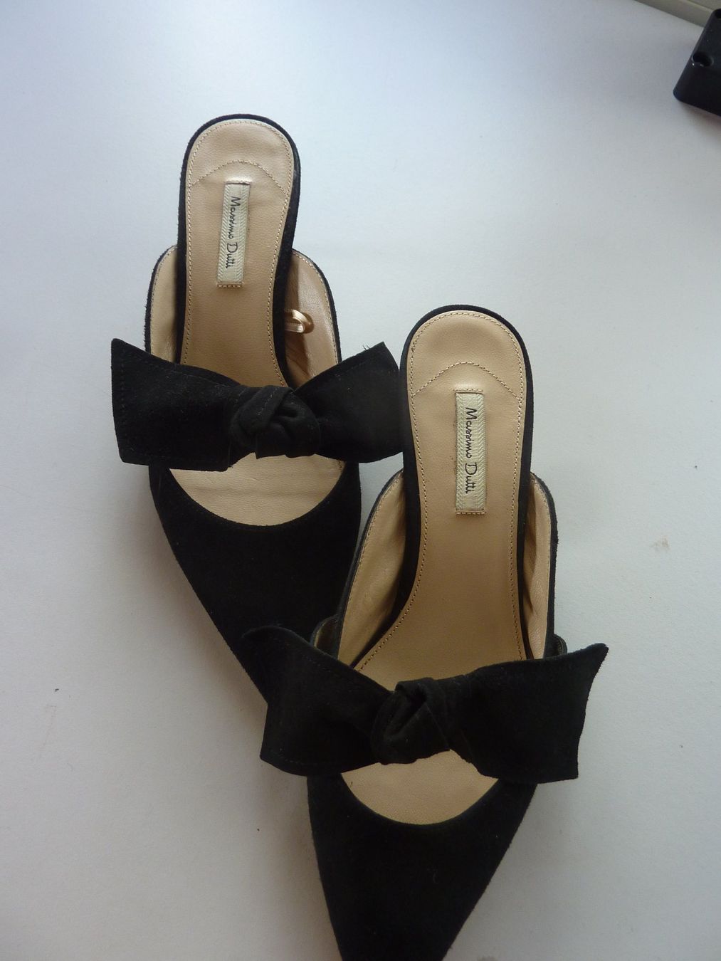 Scarpe da donna: Massimo Dutti Mules 36 schwarz – Usato da Waldstatt venduto da Kananaskis1 1