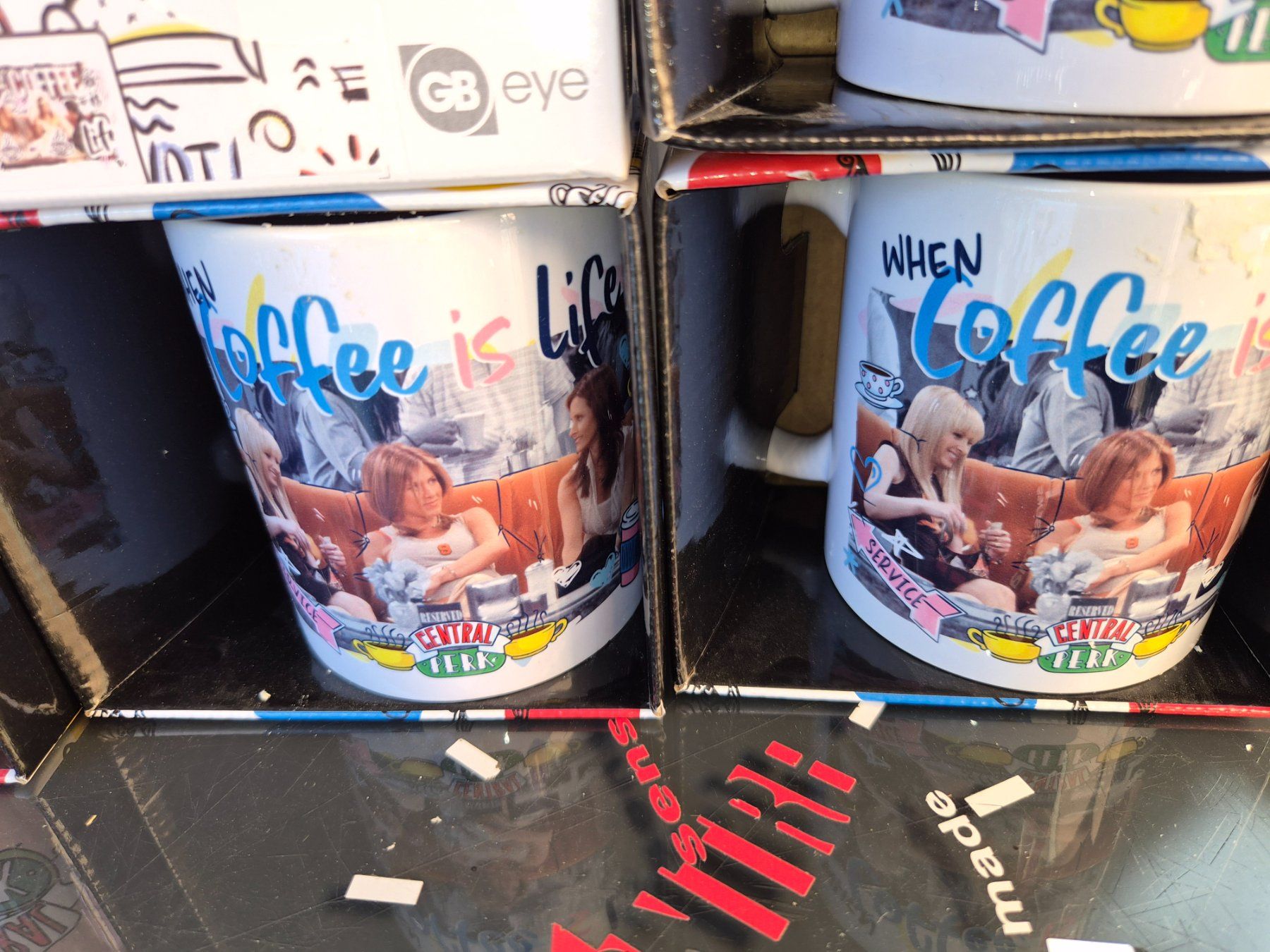 Tazze: Lot 7 mug " Friends" – Nuovo e nell'imballaggio originale da Bévilard venduto da CHUCKMAVIS 5
