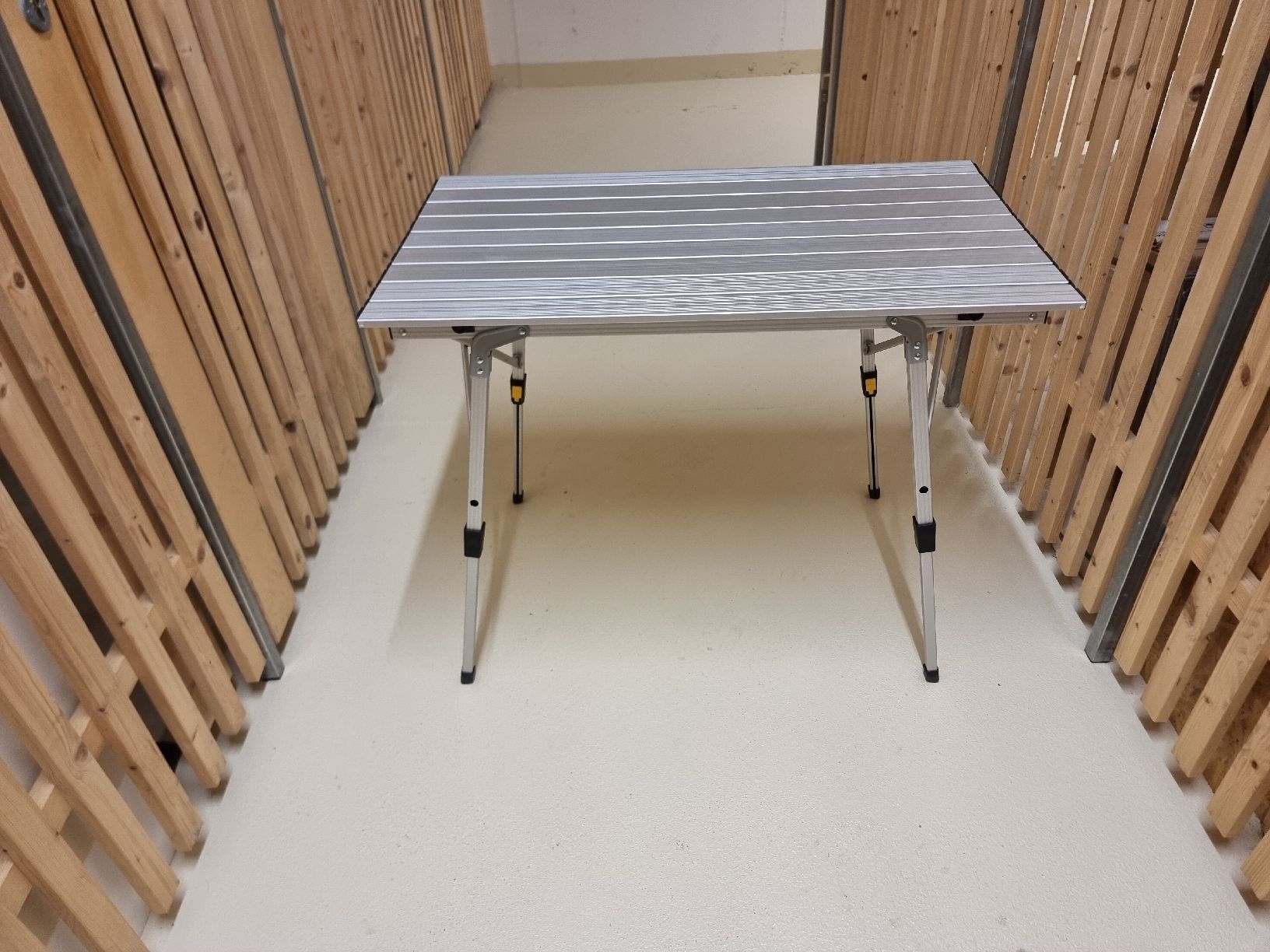 Outwell Tables: Outwell Tisch – D'occasion à Einsiedeln par HabaschCH