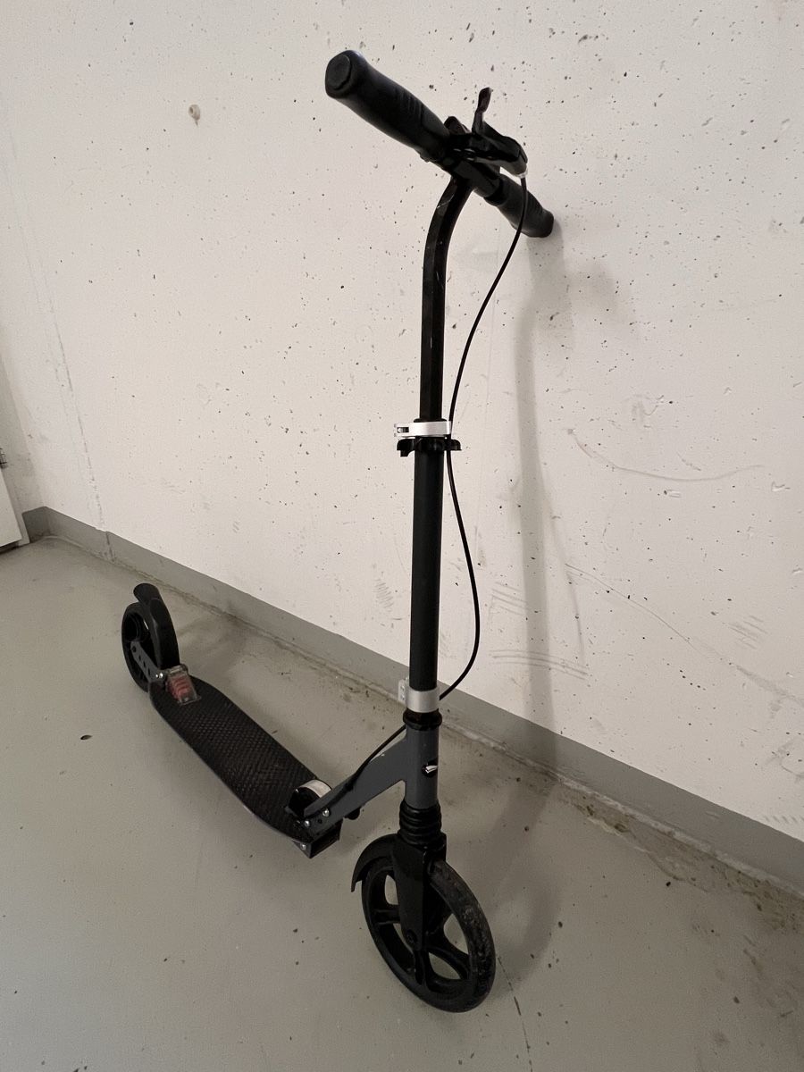Kickboard: Klappbares Trotti grau mit Bremse – Usato da Winterthur venduto da ChicMarkt 5