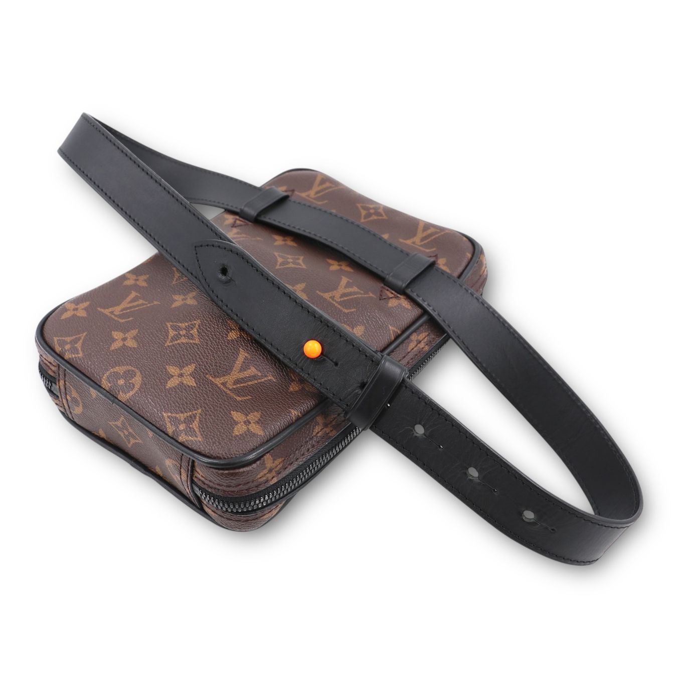 Louis Vuitton Taschen: Louis Vuitton Utility side bag Monogram – Gebraucht aus Binningen von Designerlabels 8