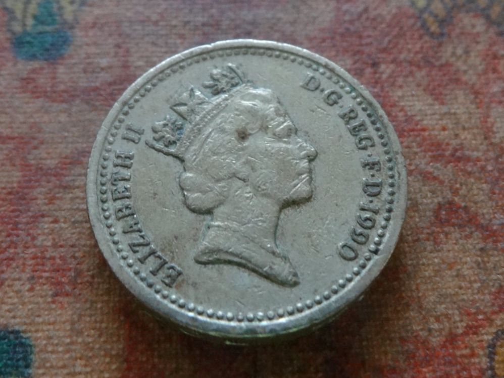 Tutti le monete: ROYAUME-UNI  1 Pound  1990 – Usato da Romanel-sur-Lausanne venduto da Swift13