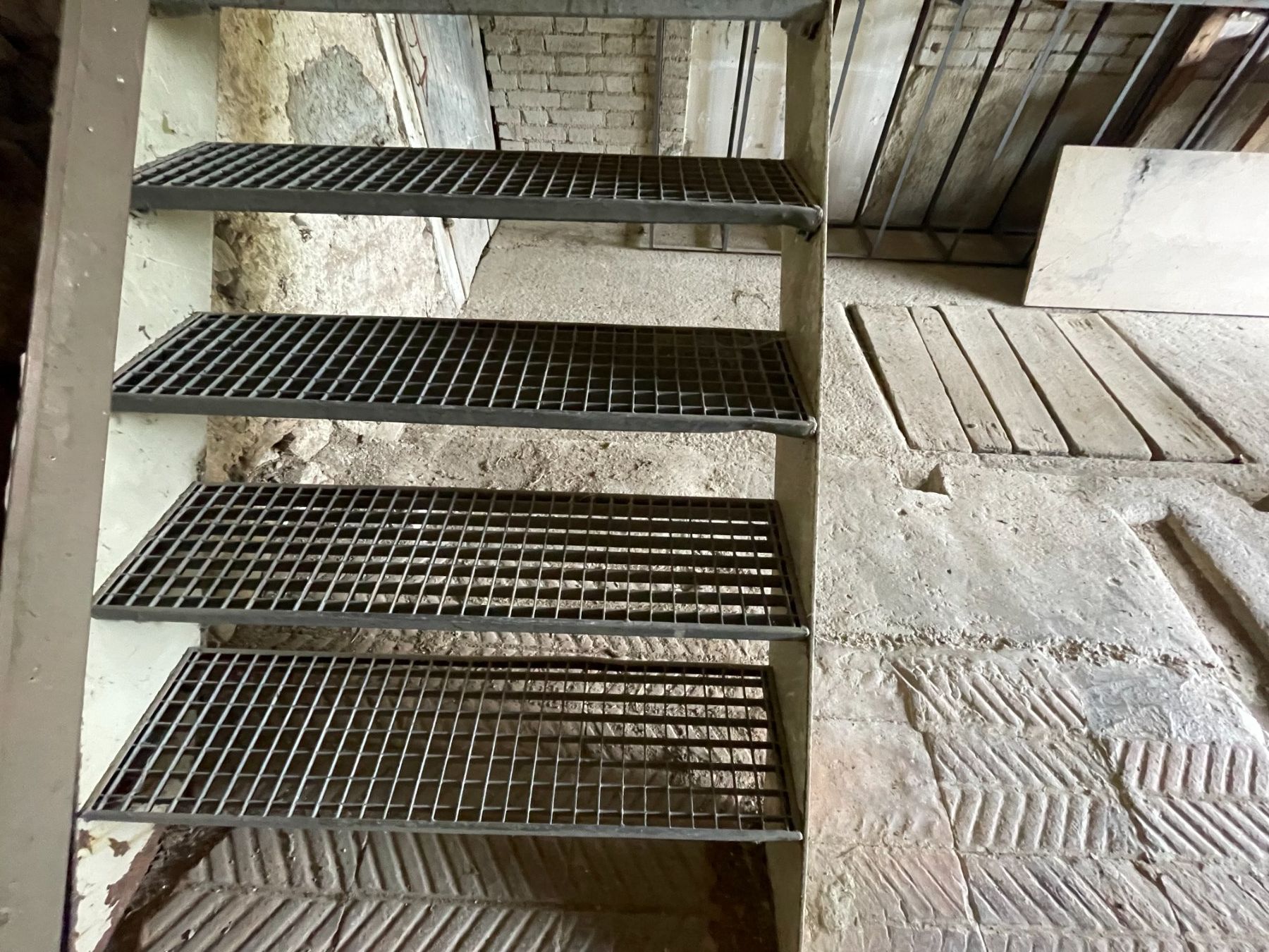 Scale: Metall - Treppe – Usato da Niederweningen venduto da mirabet 4