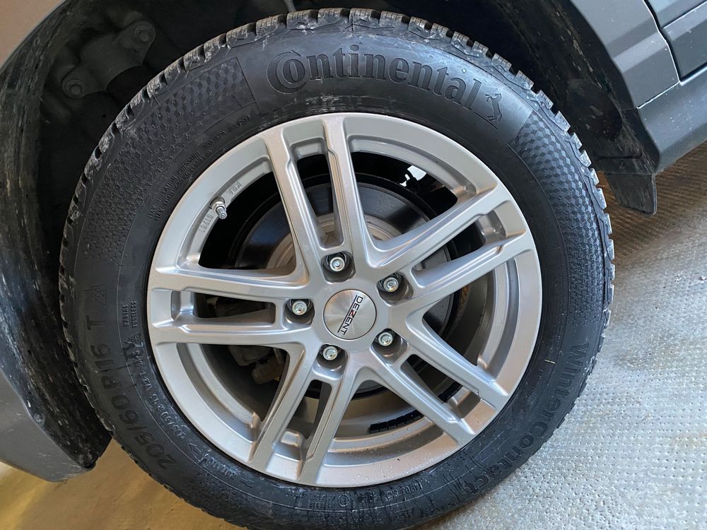 Set de 4 roues complètes Hiver - Etat neuf - R17 255/60 Canton