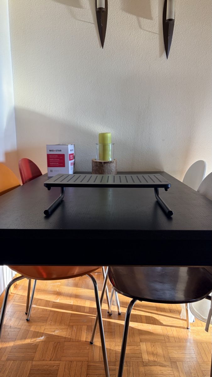 Racks & Supports: Support d’ordinateur portable LogiLink – D'occasion à Lausanne par seb.mcs 1