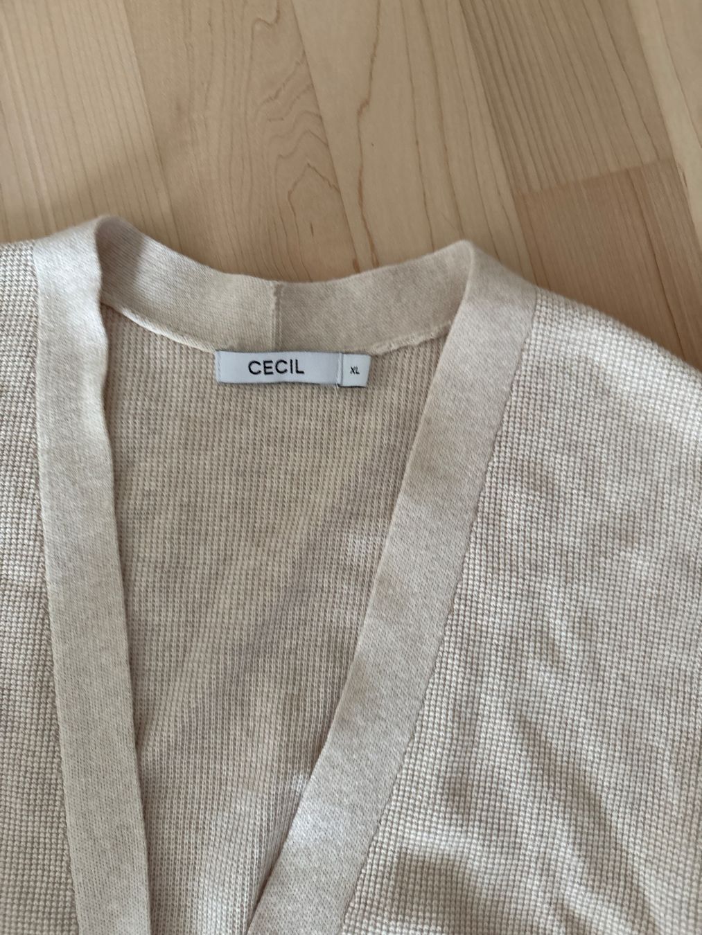 Cecil Giacche: Cecil Jäckli Gr XL (44) – Usato da Neftenbach venduto da sandto 1