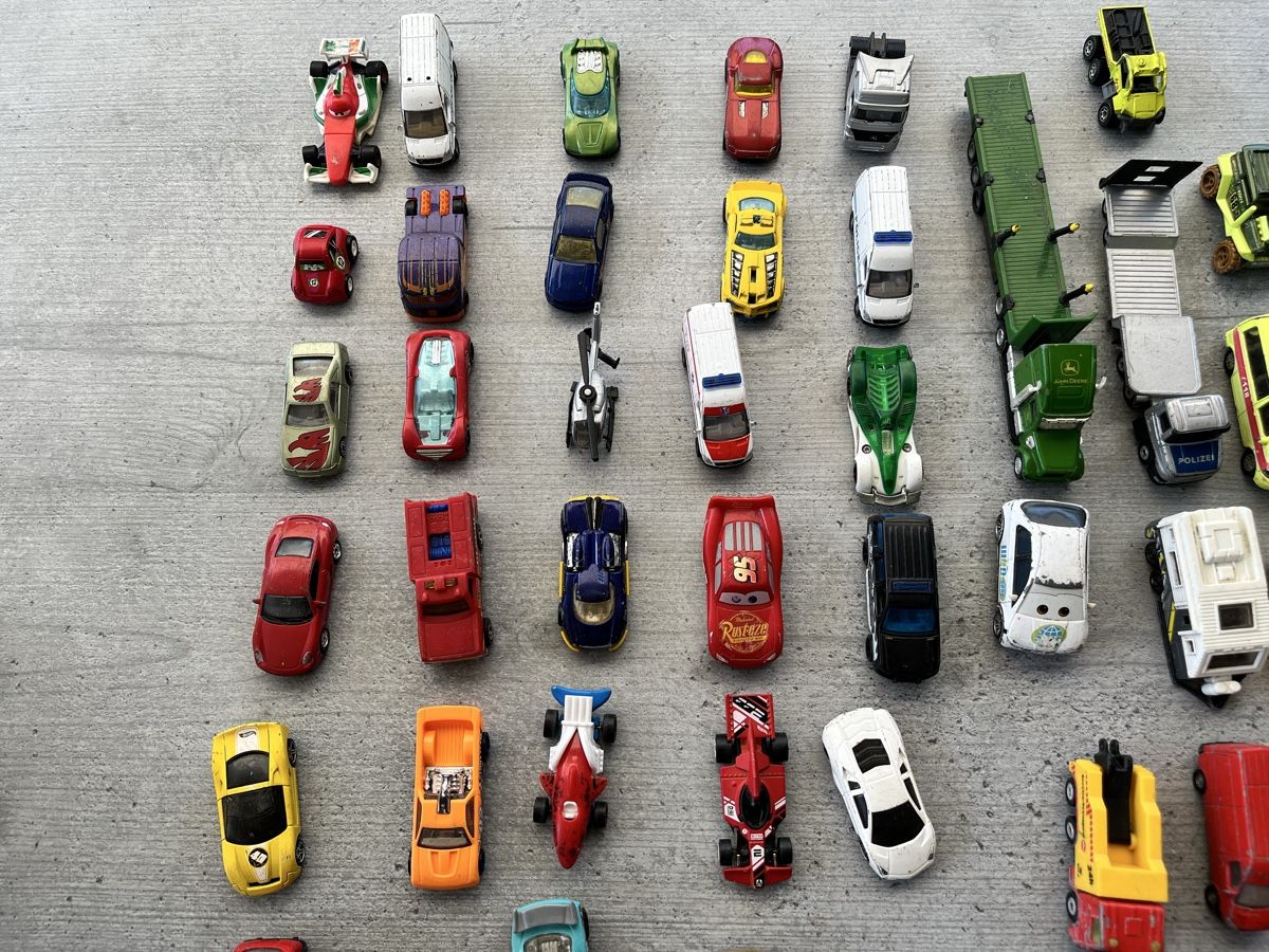 Giocattoli: Spielzeugautos gebraucht  – Usato da Rickenbach LU venduto da Maxianer 3
