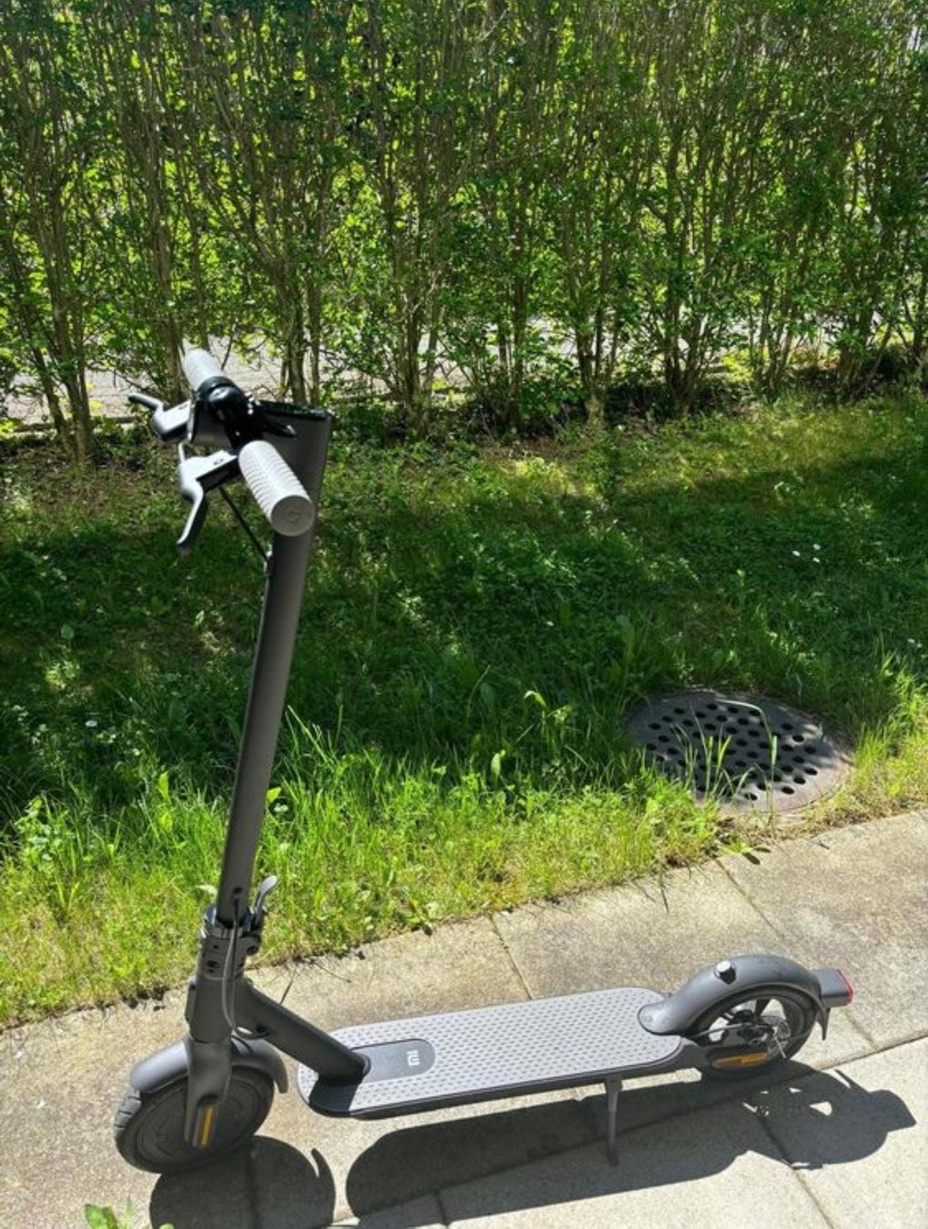 Scooters: E-Scooter Xiaomi Mi Electric Scooter 1S – Gebraucht aus Thun von Neya_12 1