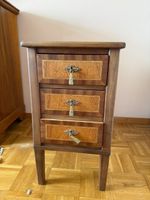 Table de chevet bois marqueté 3 tiroirs style ancien