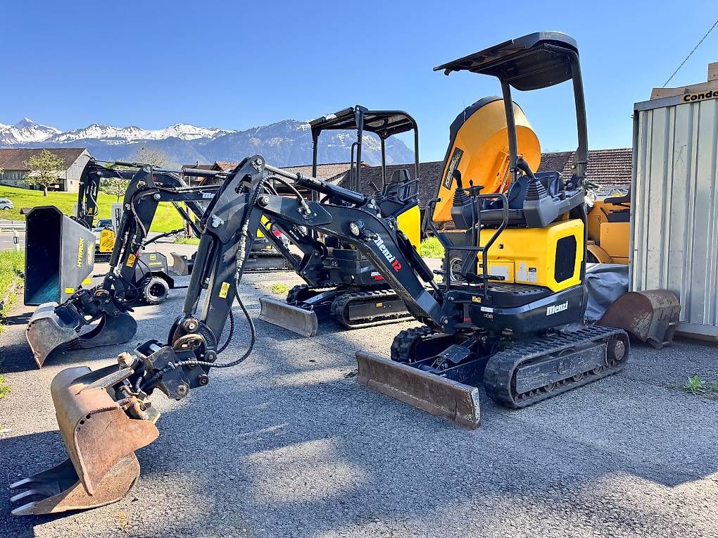 Menzi Muck Escavatori: Menzi 12sa – Usato da Steinen venduto da FIN