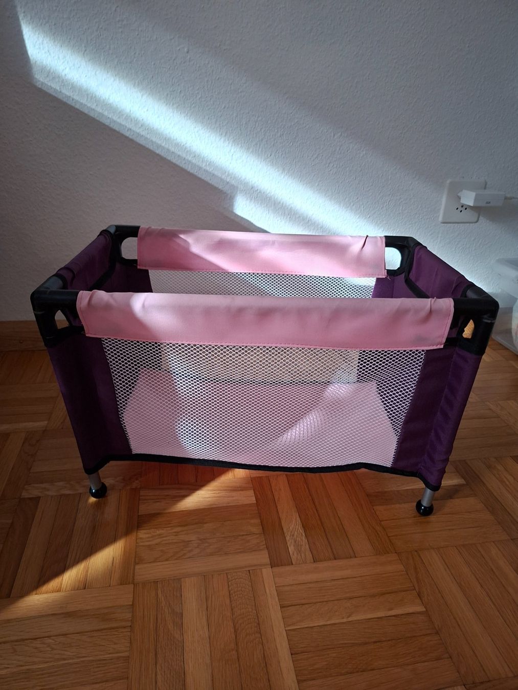 Bambole: Puppenbett – Usato da Dittingen venduto da Oeschgii 1