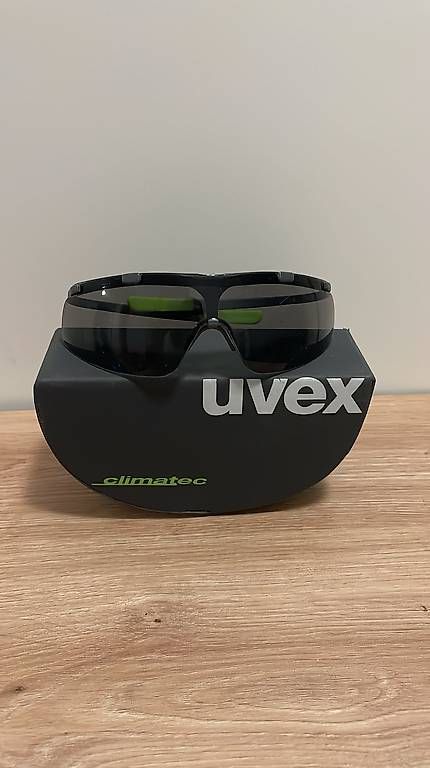 Brillen & Gläser: Sport Sonnenbrille  – Gebraucht aus Glis von jea_g7yg