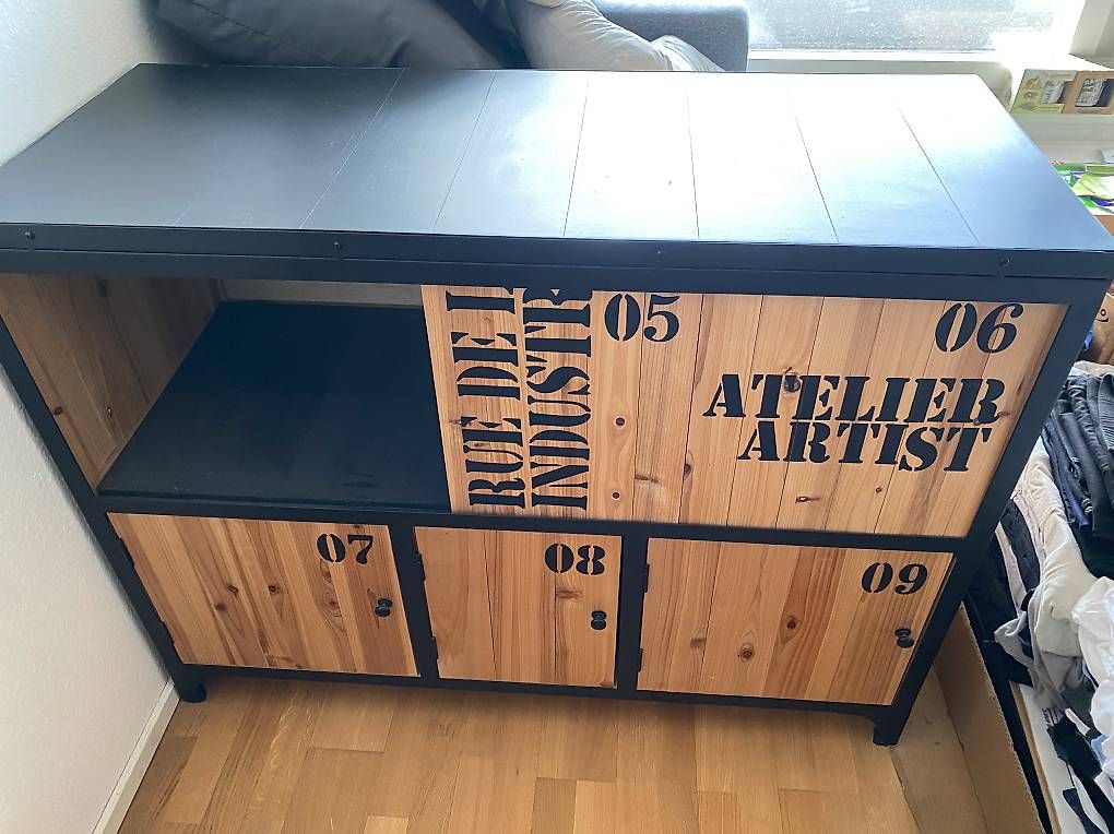 Kommoden: Kommode – Gebraucht aus Basel von ghi_hw9w