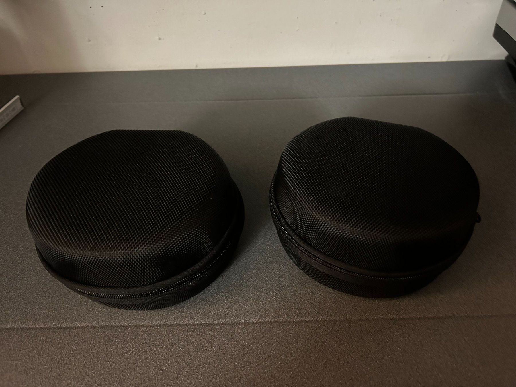 Cover & Protezioni schermo: 2x Hülle für Kopfhörer – Usato da Küsnacht ZH venduto da filo_fila8700 1