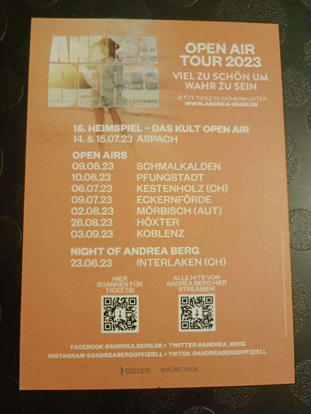 Autografi: Andrea Berg - handsignierte Autogrammkarte – Usato da Menziken venduto da Artographs 1