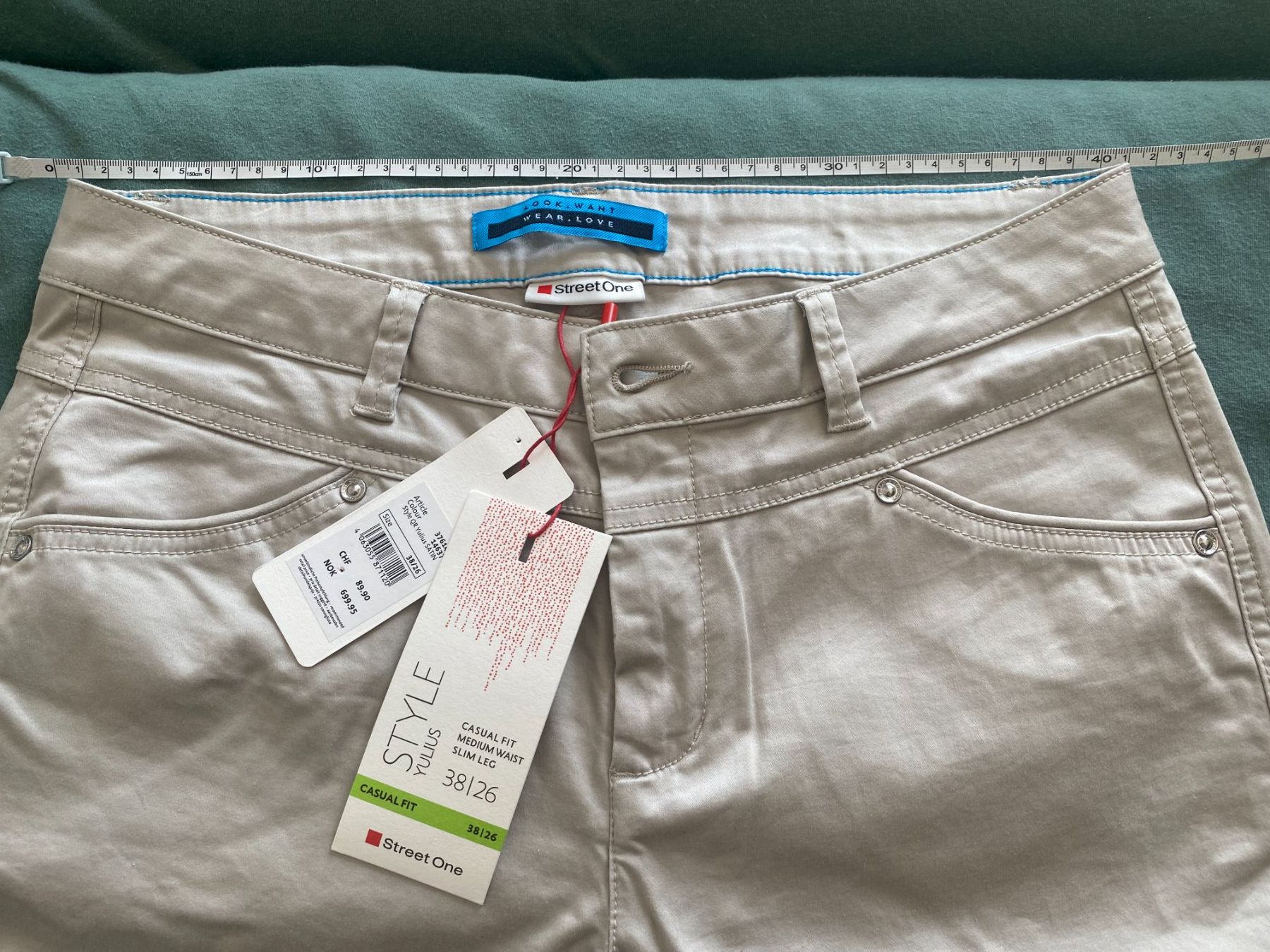 Pantaloni: NEU, StreetOne Hose, hell-grau, elast., Gr. ca 40 resp.38/26 – Nuovo e nell'imballaggio originale da Gümligen venduto da Primeselection 1