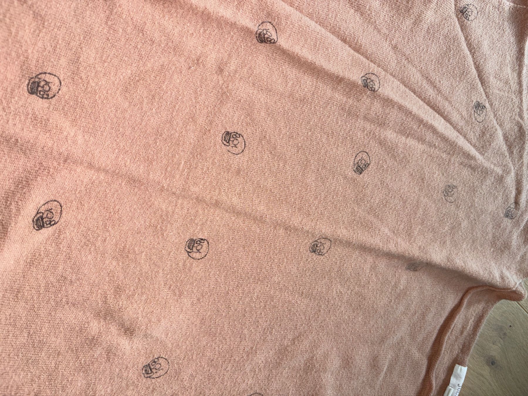 Tops: Pull très léger sans manches avec têtes de mort – Gebraucht aus Genève von bha_jcf5 2