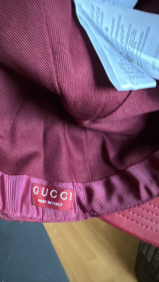Autres vêtements & accessoires: Gucci 26 edition – Neuf avec emballage d'origine à Aarau par da_jov 2