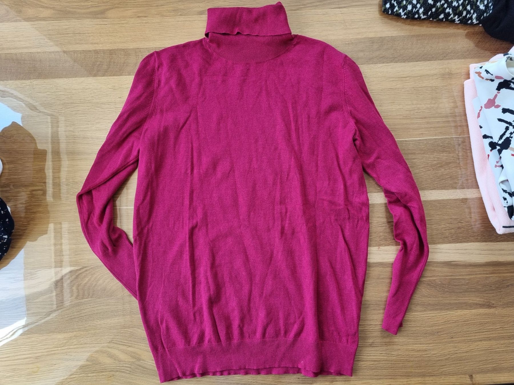 Kleiderpakete: Kleiderpaket Pullover, Gr.M - 6-teilig – Gebraucht aus Uetikon am See von Zimetstern1.0 3
