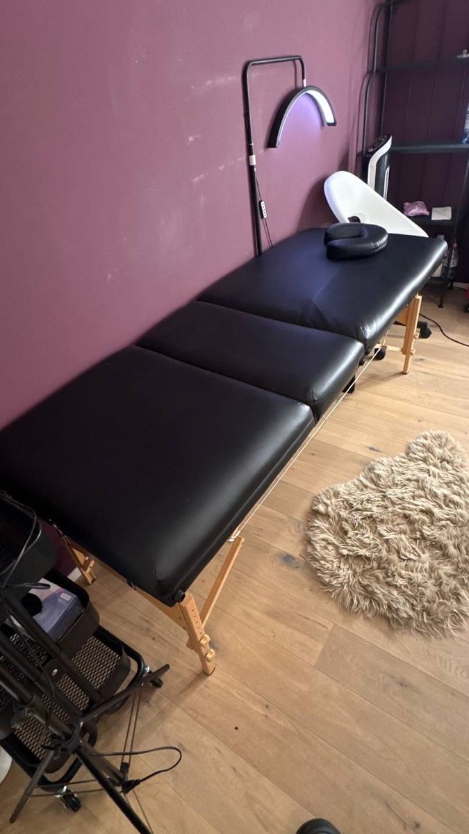 Fauteuils de soin: Massage table black folding  – D'occasion à Au ZH par spi_r6rp 2