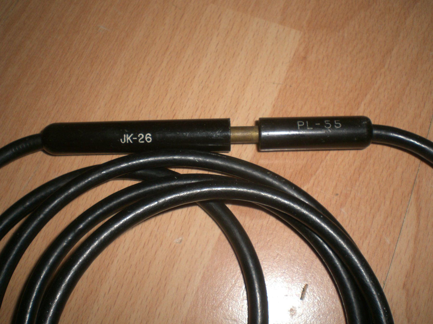 Technique de radiocom: 2 Funkgerät Kabel Headset oder Mikrofon – D'occasion à Grellingen par Neuron67 3