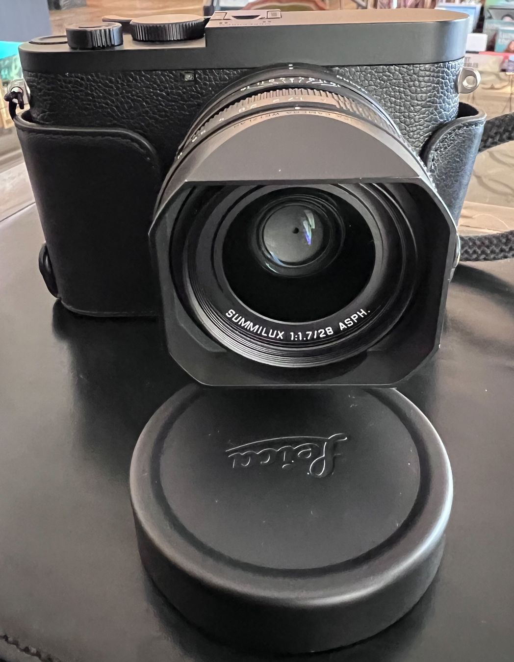 Leica Kamera: Leica Q2 Monochrom top Zustand mit Zubehör – Gebraucht aus Emmenbrücke von sebmartre 1