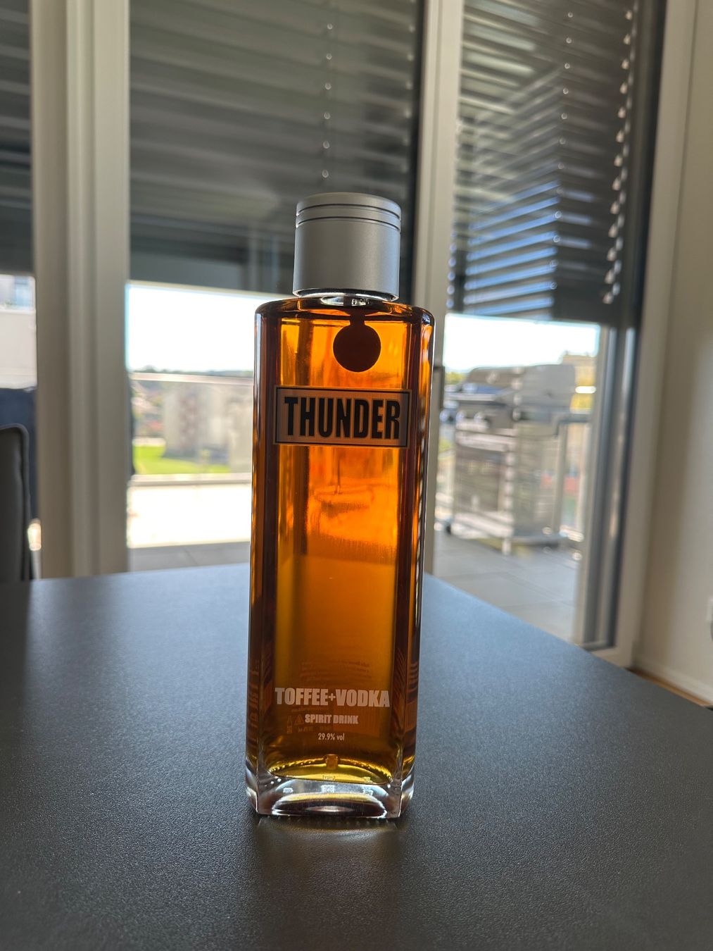 Absolut Vodka Bevande alcoliche: Vodka Thunder (Toffee) , ungeöffnet, 0.7l – Nuovo e nell'imballaggio originale da Weinfelden venduto da dyildiz69