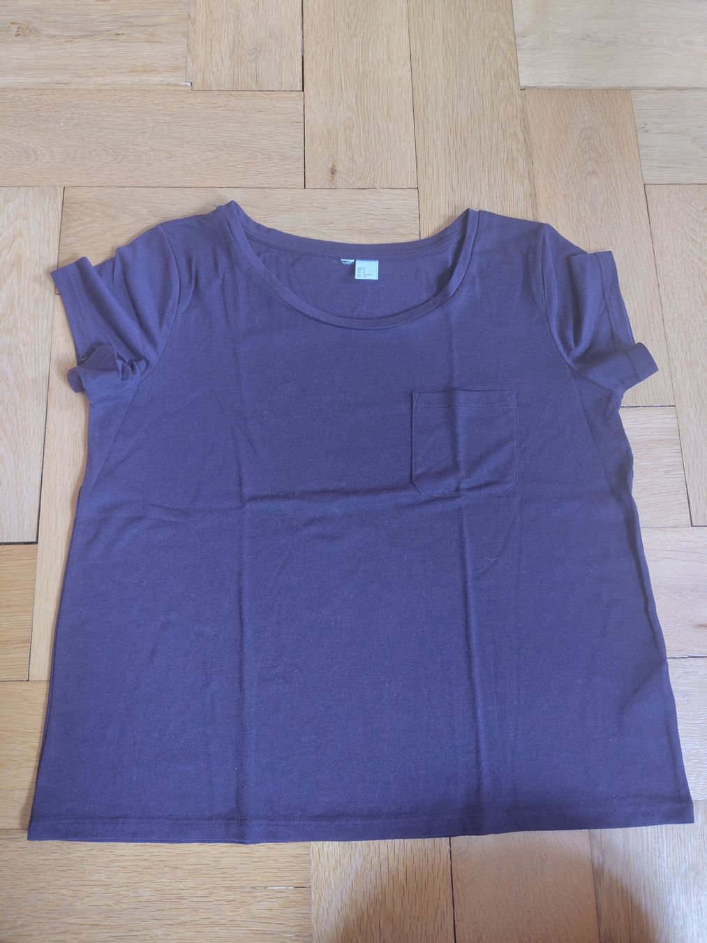 H&M Lotti di vestiti: T-Shirt 4x – Usato da Bern venduto da Linii