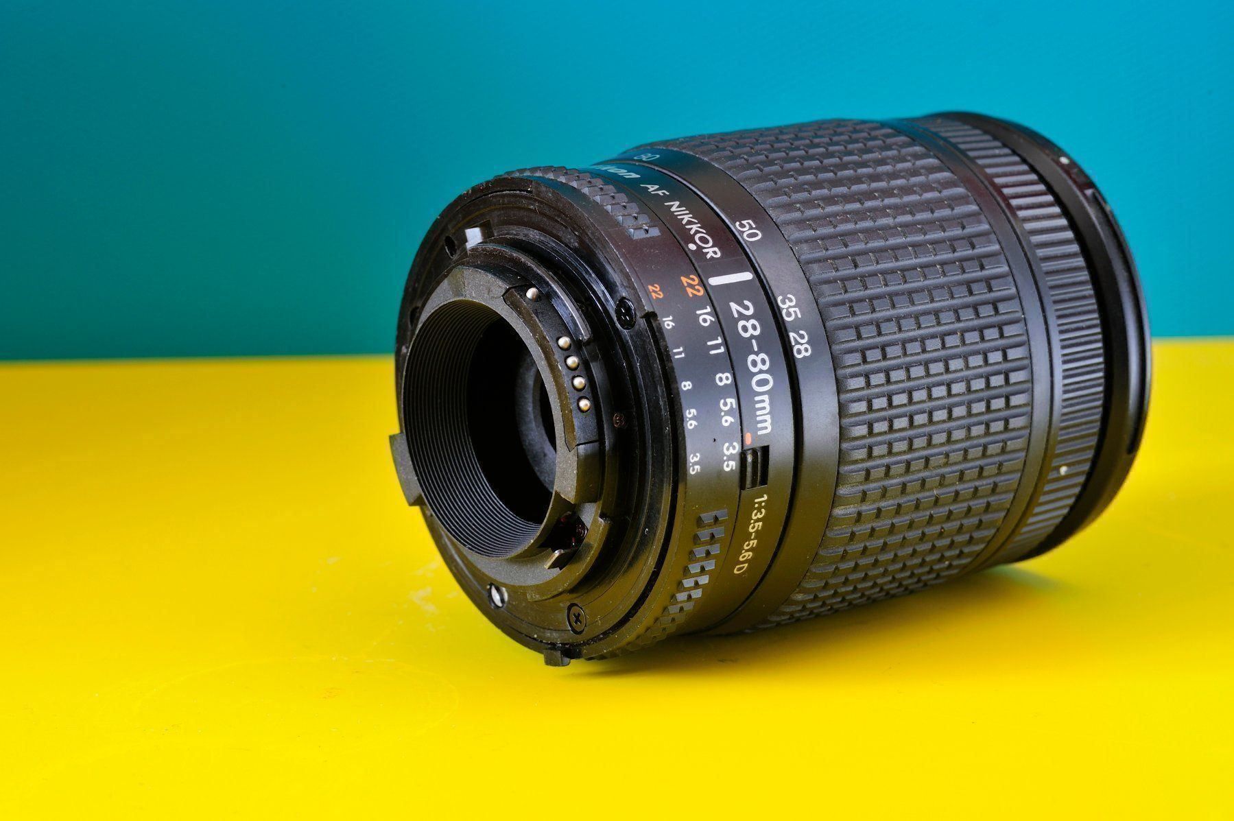 Nikkor Obiettivi: Nikon Nikkor 28-80 – Usato da Fleurier venduto da im_ghl 2
