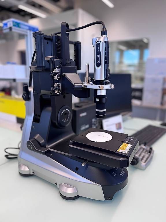 Microscopi: Keyence VHX-7000 Digital Microscope – Usato da Schlieren venduto da nin_vkb7 2