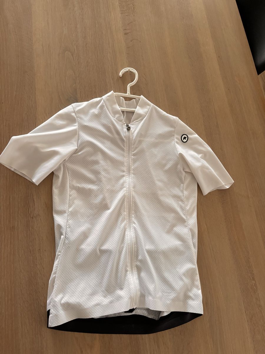 Assos Maillots de corps & Pantalons: Assos Damentrikot M – D'occasion à Rohrbach par bar_b62d 1