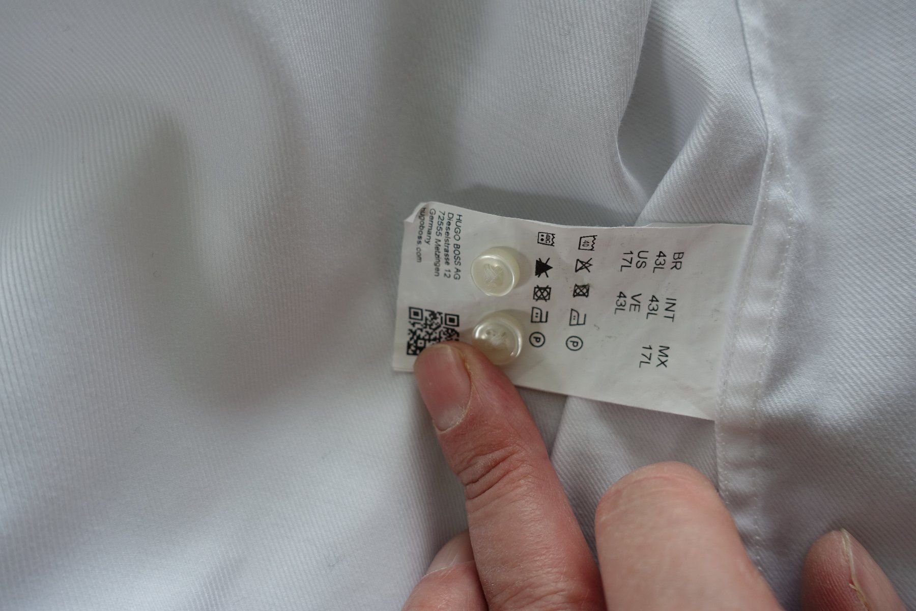 Hugo Boss Camicie: 2 Boss Hemden, Baumwolle, Grösse 43L – Nuovo (secondo la descrizione) da Oberrieden venduto da lluc 1