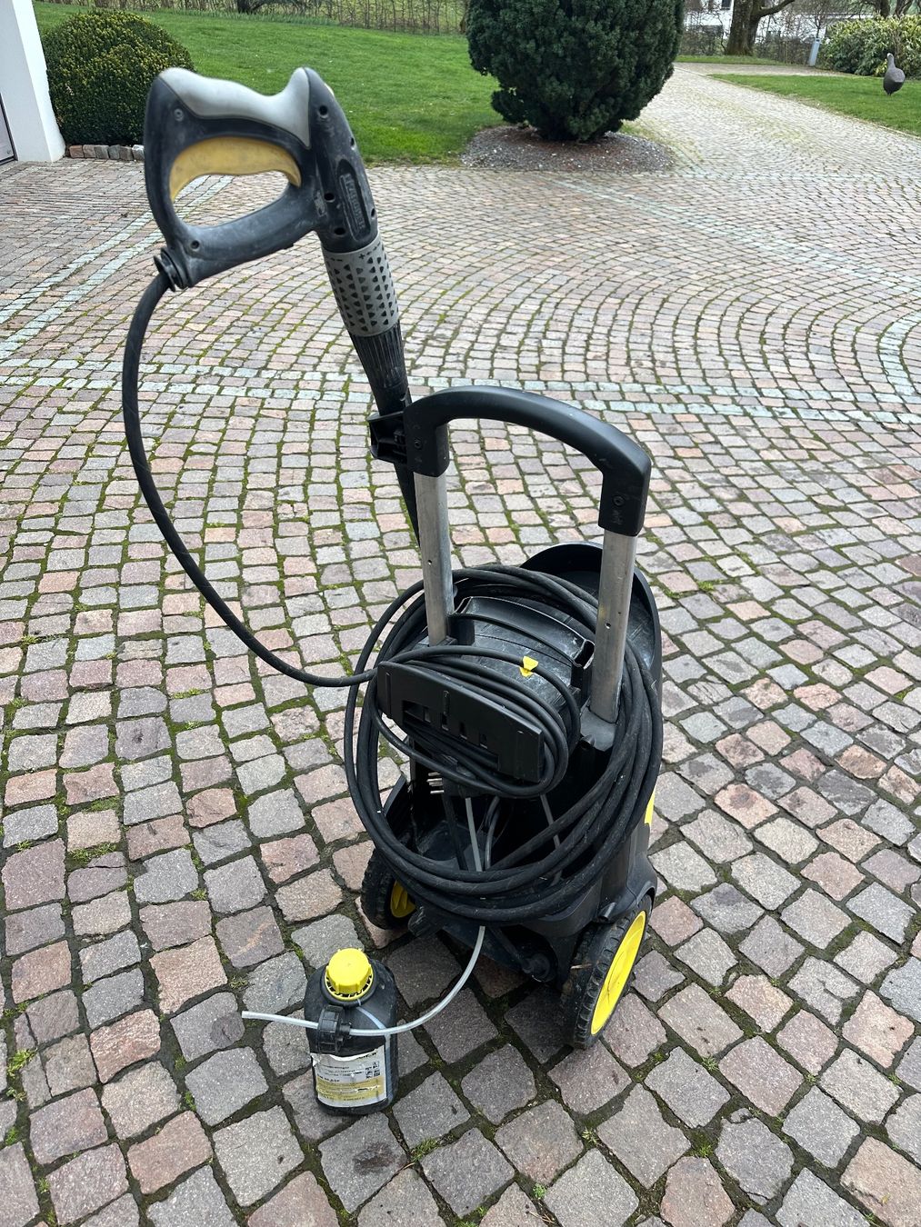 Kärcher Idropulitrici ad alta pressione: KARCHER PROFESSIONAL HD 9/20-4M – Usato da Fribourg venduto da jsa_b9b6 2