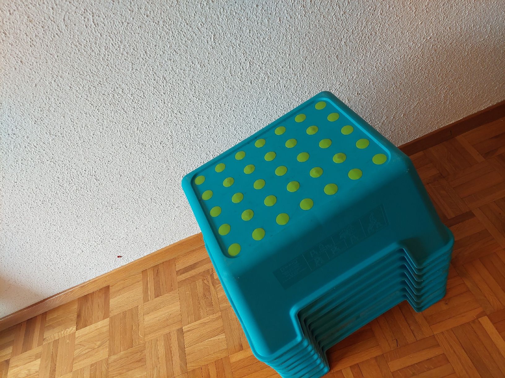 Ikea Tabourets: 8 Trethocker von ikea – D'occasion à Oberrieden par Naklesu71